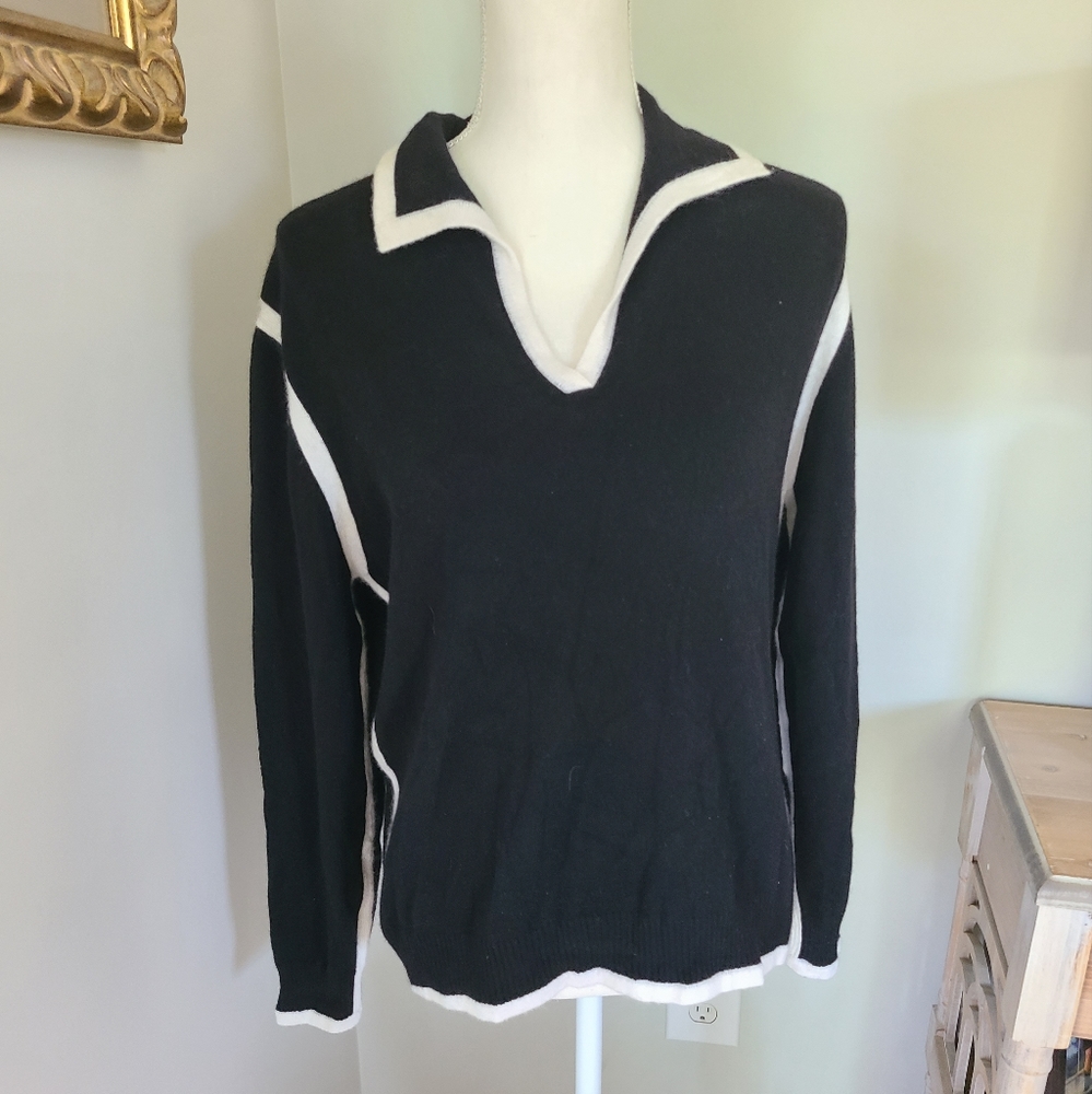 Vintage Neiman Marcus 100% Cashmere sweater black and white